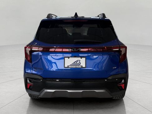 Used 2025 Kia Seltos X-Line AWD/4WD image 9