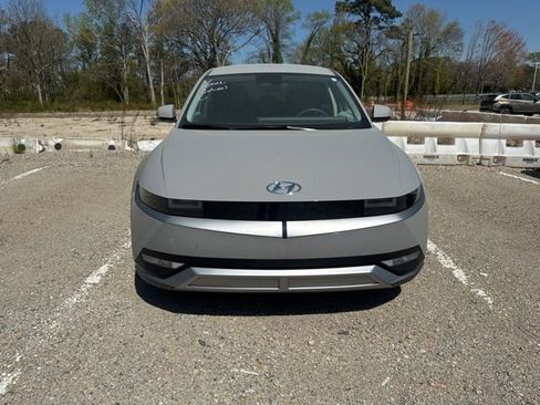 Used 2023 Hyundai Ioniq 5 SE image 3