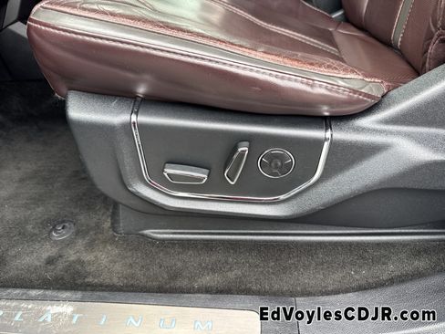 Used 2017 Ford F250 Platinum w/ Platinum Ultimate Package image 12