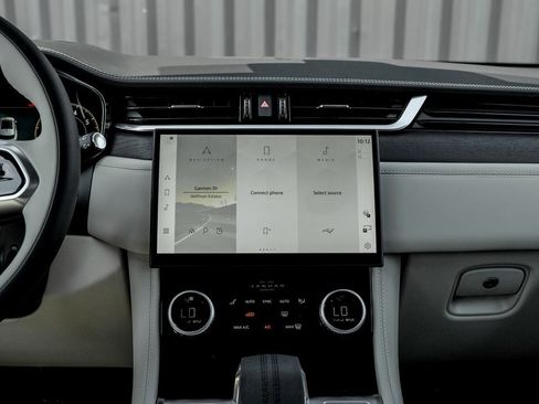 New 2026 Jaguar F-PACE R-Dynamic S image 19