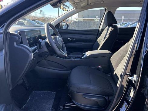 New 2026 Hyundai Tucson SE image 4