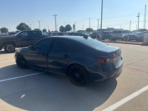 Used 2025 Honda Civic Sport image 5