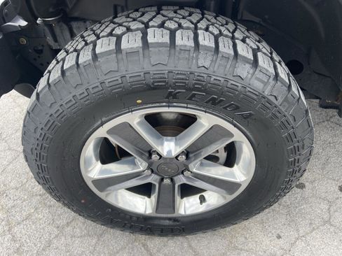 Used 2021 Jeep Wrangler Unlimited Sahara image 13