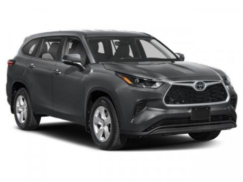 Certified 2024 Toyota Highlander Limited FWD image 6