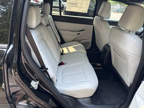 New 2026 Jeep Cherokee Limited AWD/4WD image 10