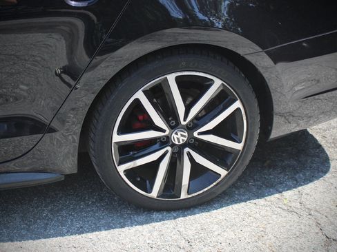 Used 2012 Volkswagen Jetta GLI Autobahn FWD image 39