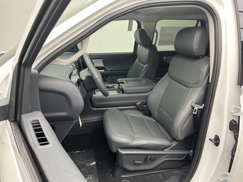 New 2026 Ford Expedition Max Active image 9