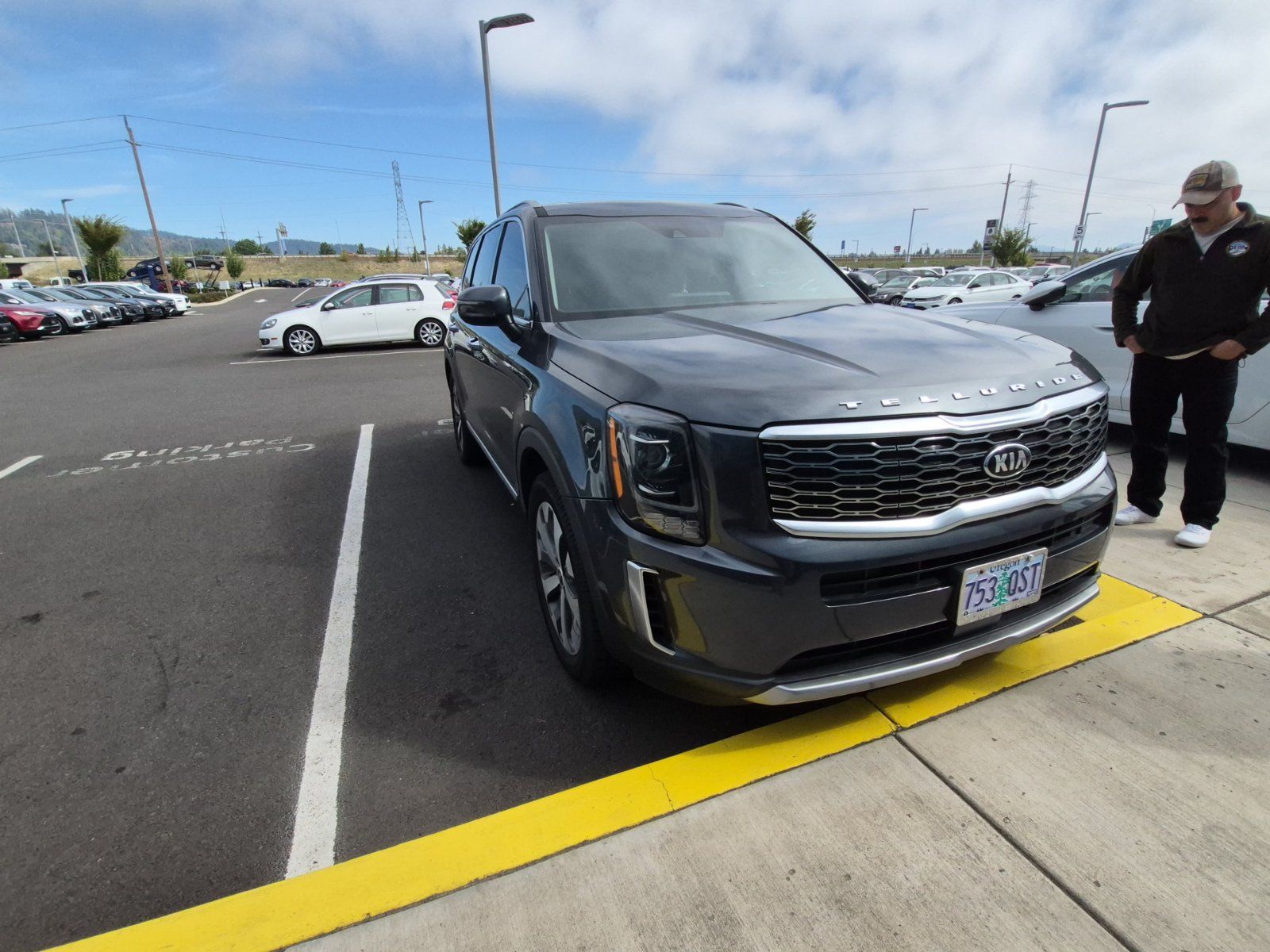 Used 2020 Kia Telluride S FWD image 7