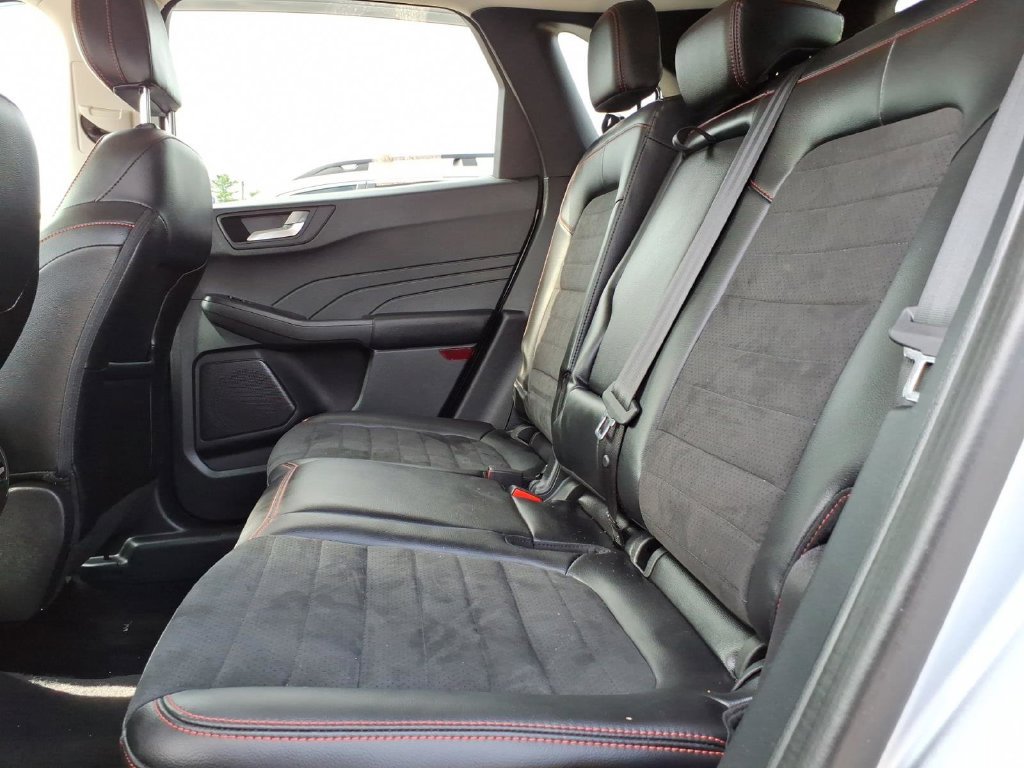 Used 2022 Ford Escape SEL w/ SEL Stealth AWD Package image 15