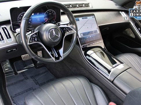 Used 2022 Mercedes-Benz S 500 4MATIC w/ AMG Line Package image 9