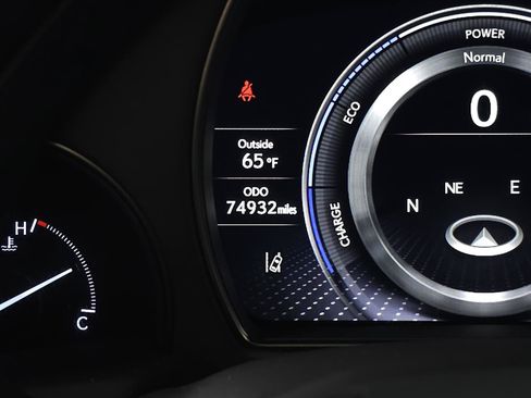 Used 2019 Lexus LS 500h AWD image 22