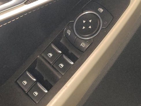 Used 2022 Ford Explorer XLT RWD image 27