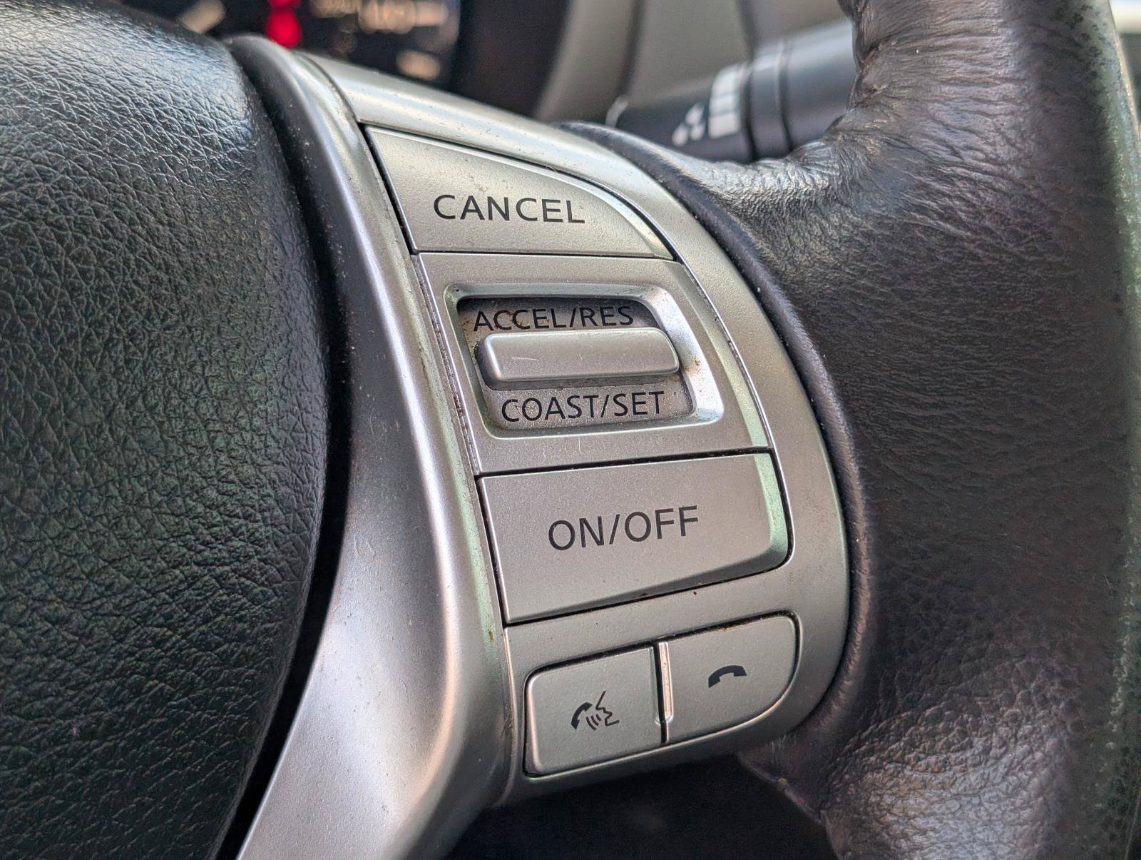 Used 2017 Nissan Altima 2.5 SV w/ Interior Lighting Package FWD image 20