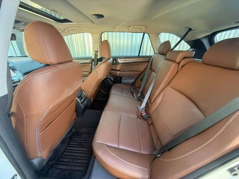 Used 2019 Subaru Outback 3.6R Touring w/ Popular Package #3A AWD/4WD image 13