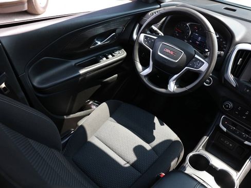 Used 2023 GMC Terrain SLE w/ Elevation Edition FWD image 11
