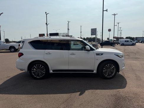 Used 2018 INFINITI QX80 2WD w/ Driver Assistance Package image 6