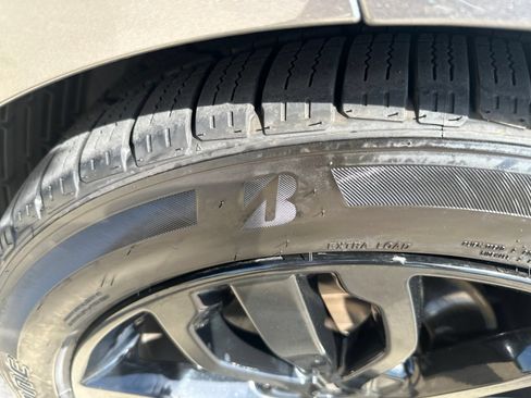 Used 2018 Land Rover Range Rover Sport HSE AWD/4WD image 23