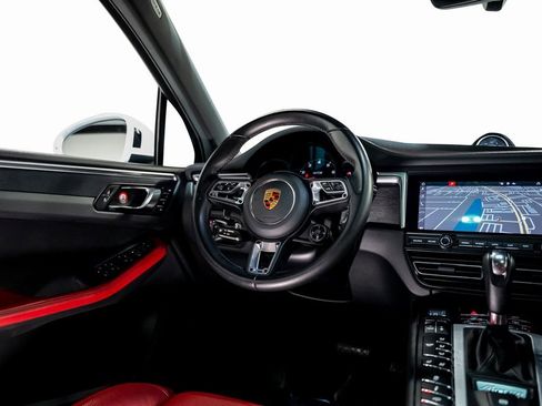 Used 2021 Porsche Macan GTS image 42