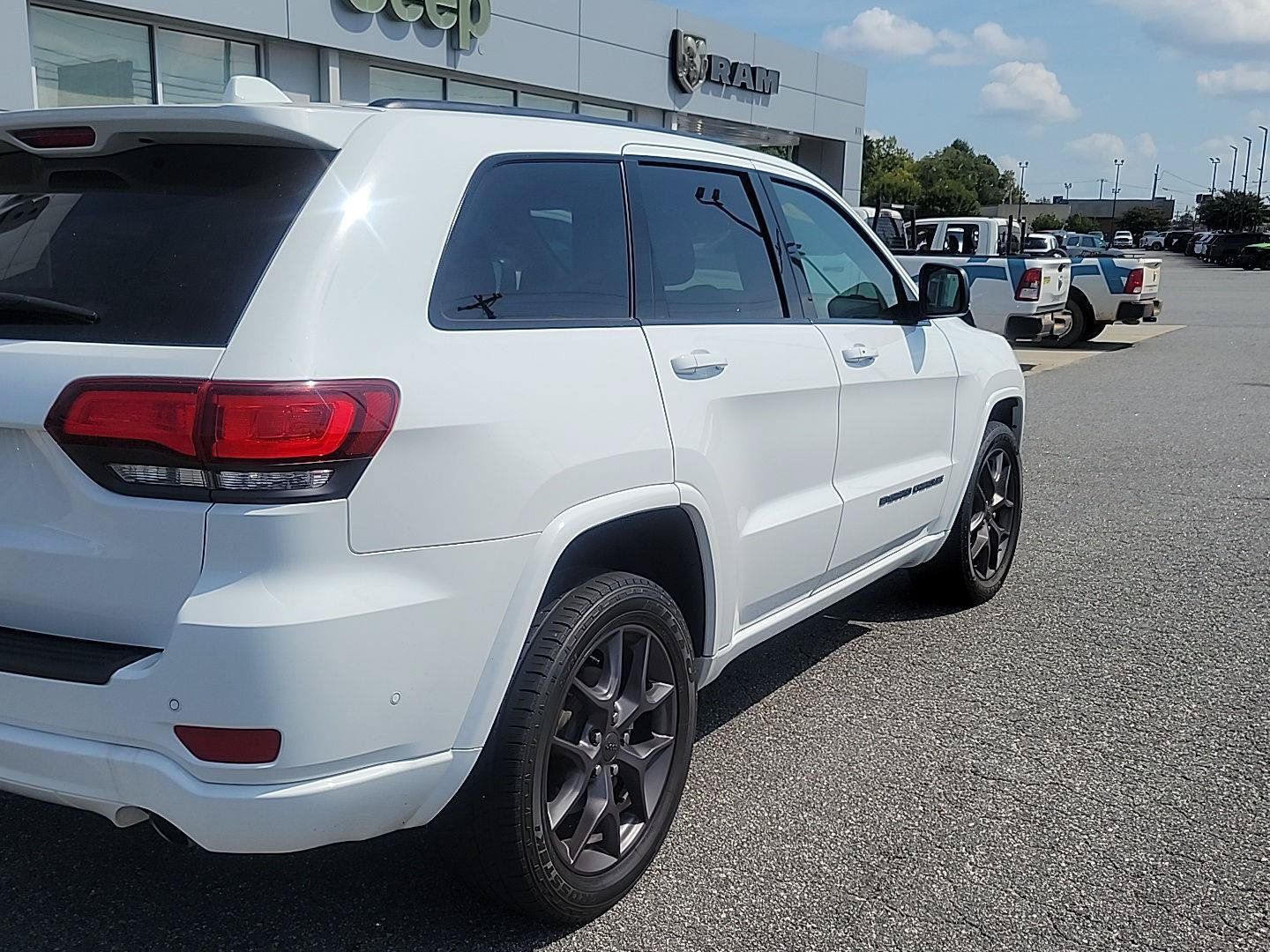 Certified 2021 Jeep Grand Cherokee Limited w/ Quick Order Package 28K 80th AWD/4WD image 18