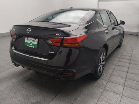 Used 2021 Nissan Altima 2.5 SV w/ SV Premium Package AWD/4WD image 9