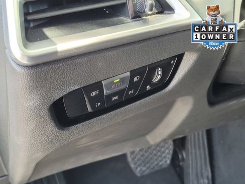 Used 2025 BMW 330i xDrive Sedan AWD/4WD image 17