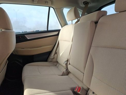 Used 2019 Subaru Outback 2.5i image 17