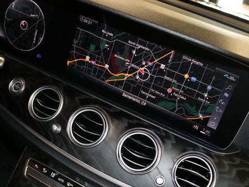 Used 2020 Mercedes-Benz E 350 Sedan image 30