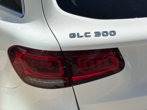 Used 2022 Mercedes-Benz GLC 300 image 26
