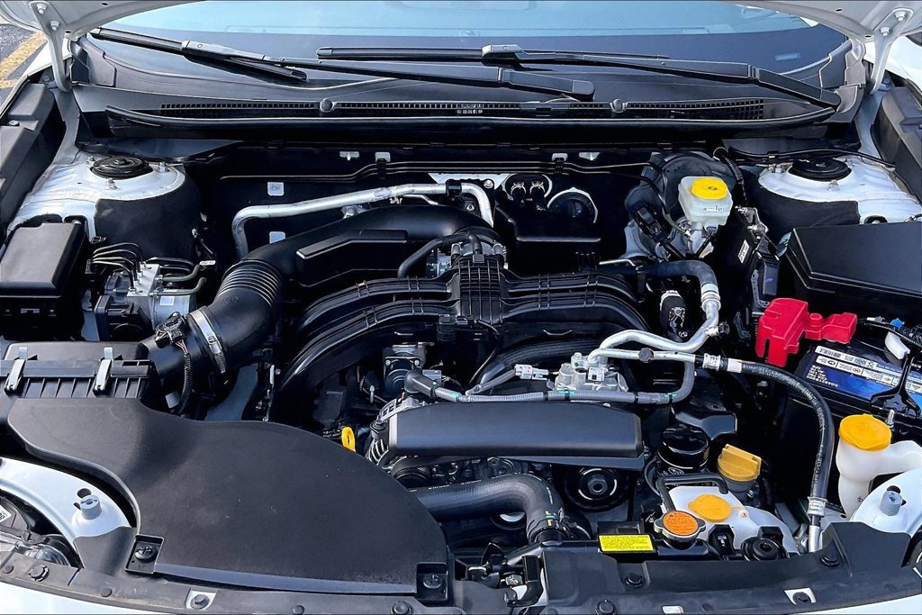 Certified 2025 Subaru Outback Premium AWD/4WD image 12