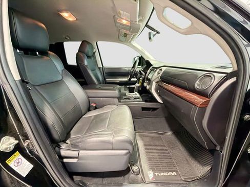 Used 2015 Toyota Tundra Limited w/ Limited Premium Package image 24