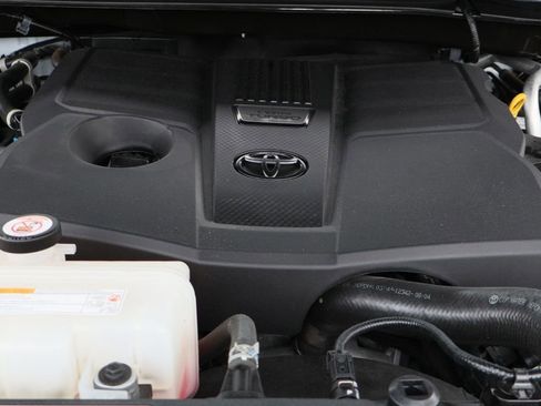 Used 2024 Toyota Tundra SR5 image 28