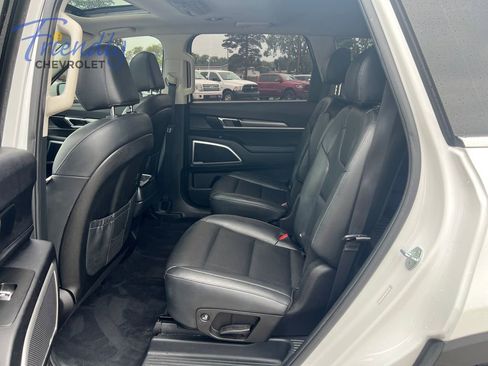 Used 2020 Kia Telluride S AWD/4WD image 14