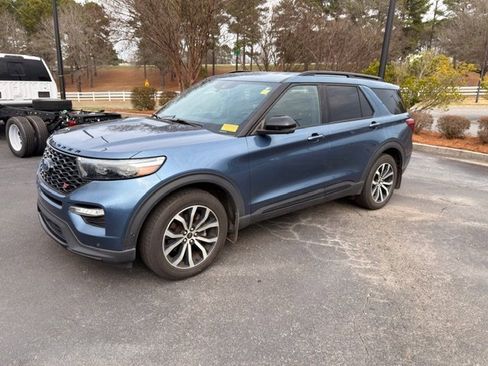 Used 2020 Ford Explorer ST w/ Premium Technology Package image 18