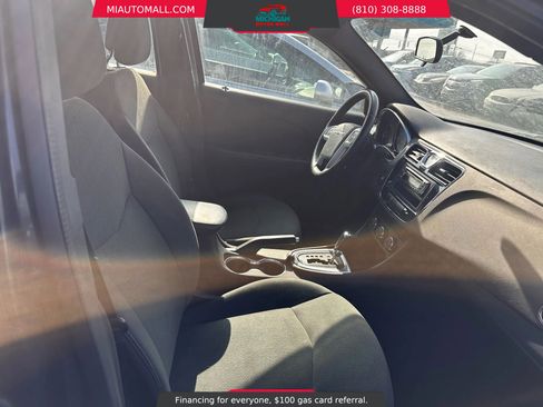 Used 2012 Chrysler 200 Touring image 16