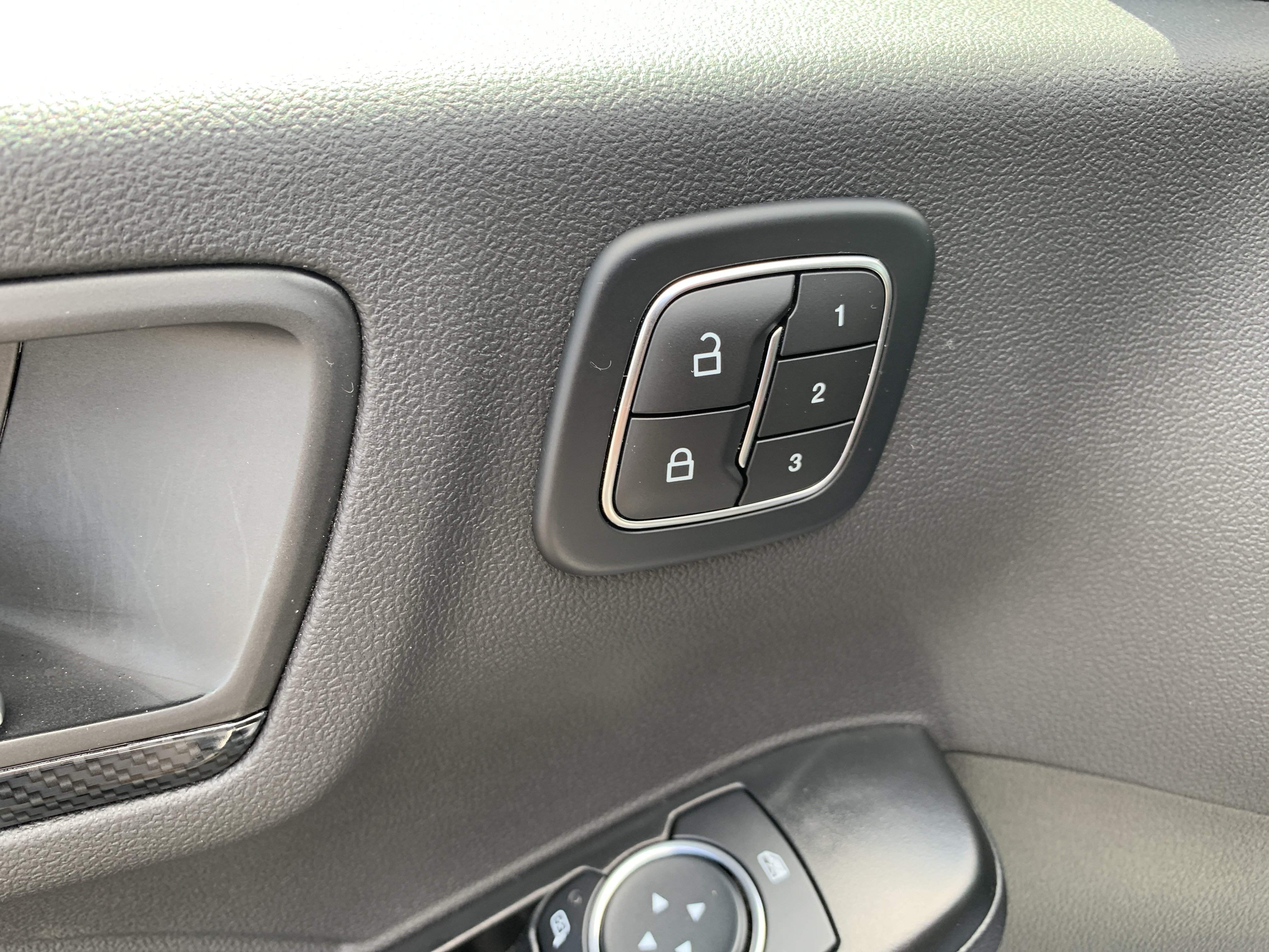 Used 2025 Ford Escape ST-Line Elite AWD/4WD image 15