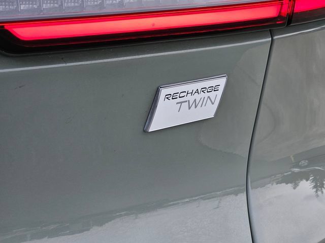 Certified 2023 Volvo C40 P8 Recharge Plus w/ Climate Package AWD/4WD image 11