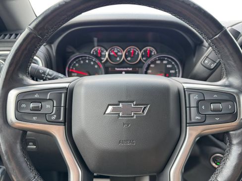 Used 2019 Chevrolet Silverado 1500 LT Trail Boss w/ Convenience Package AWD/4WD image 16