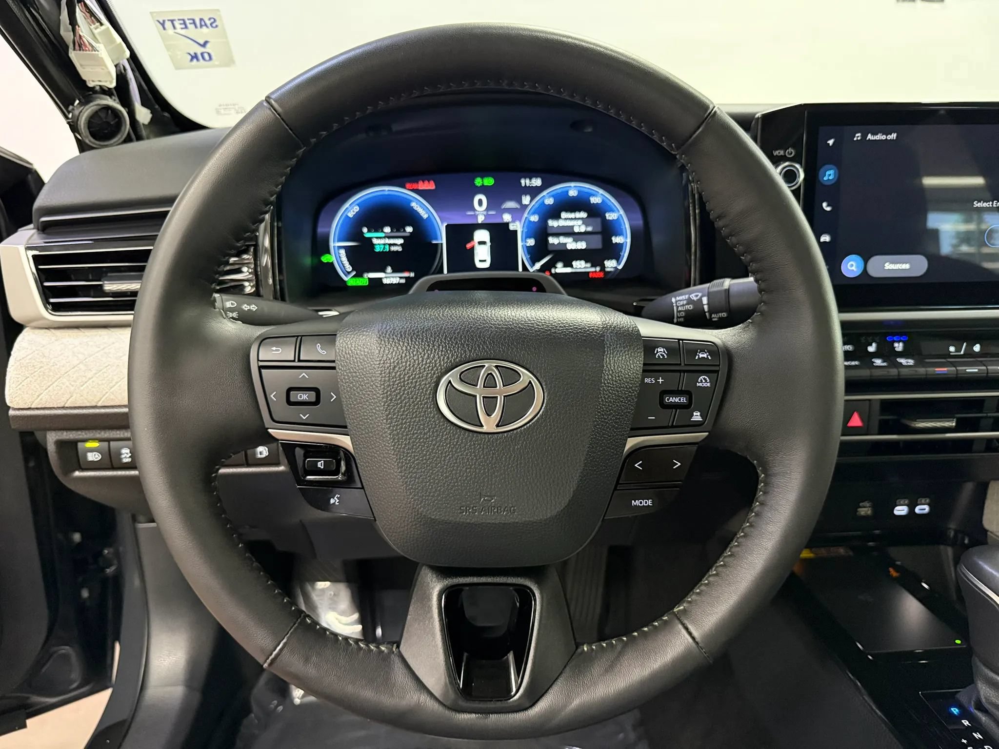 Used 2026 Toyota Camry XLE w/ Premium Plus Package FWD image 19