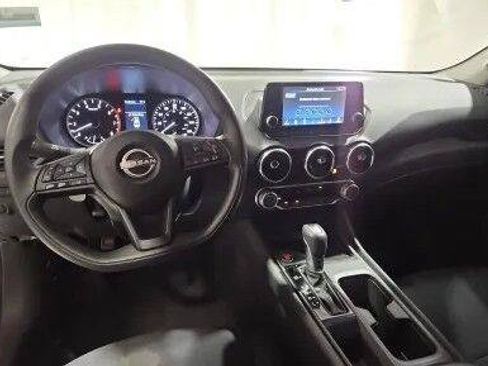 Used 2024 Nissan Sentra S FWD image 5