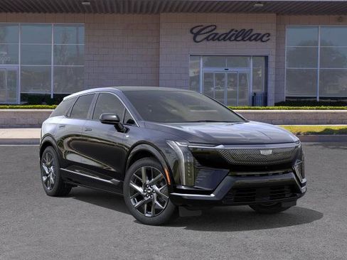 New 2026 Cadillac Optiq Luxury 1 RWD image 7