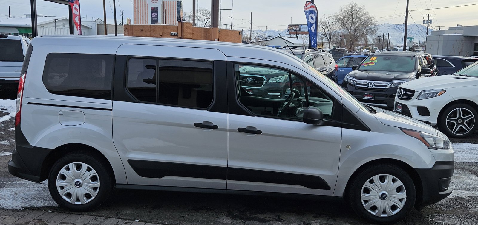 Used 2021 Ford Transit Connect XL FWD image 5