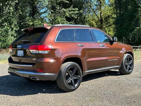 Used 2014 Jeep Grand Cherokee Summit AWD/4WD image 9