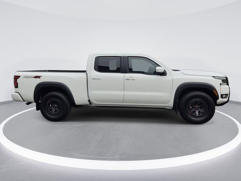 Used 2025 Nissan Frontier PRO-4X w/ Pro Premium Package AWD/4WD image 4
