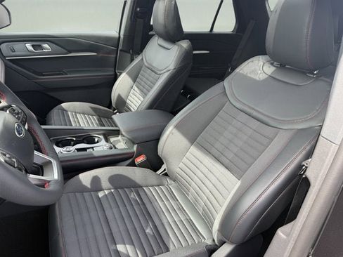 New 2026 Ford Explorer ST-Line image 9