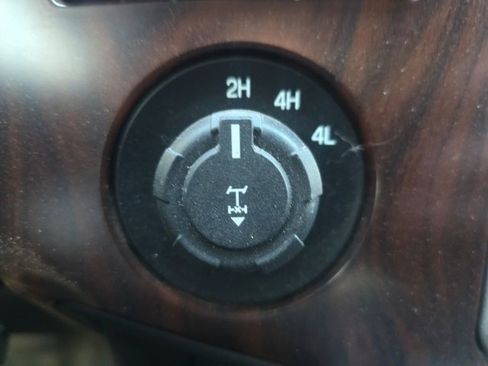 Used 2014 Ford F250 Lariat w/ Chrome Package image 20