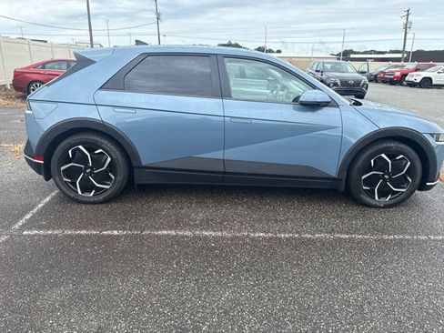 Used 2023 Hyundai Ioniq 5 SEL AWD/4WD image 2