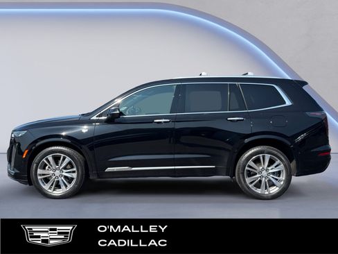Certified 2023 Cadillac XT6 Premium Luxury w/ Technology Package AWD/4WD image 2