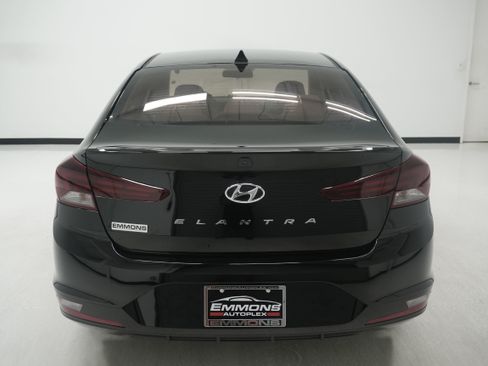 Used 2020 Hyundai Elantra SEL FWD image 5