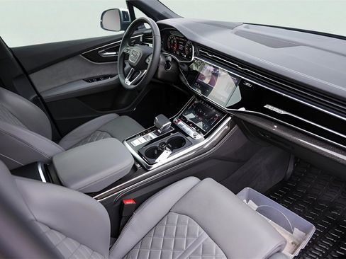 Used 2024 Audi SQ7 Prestige w/ Prestige Package image 34