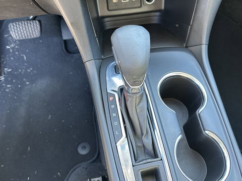 Used 2023 Chevrolet Equinox LT image 29